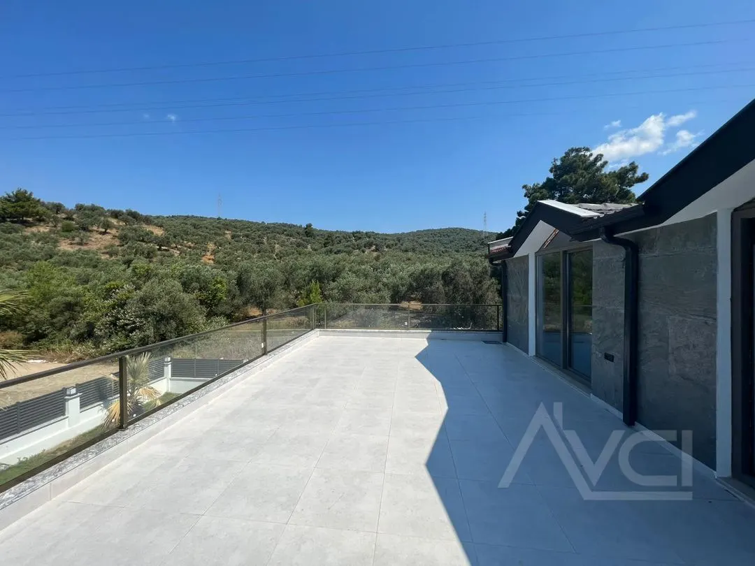 AVCI’DAN 660M2 ARSALI MÜSTAKİL HAVUZLU DENİZ MANZ VİLLA