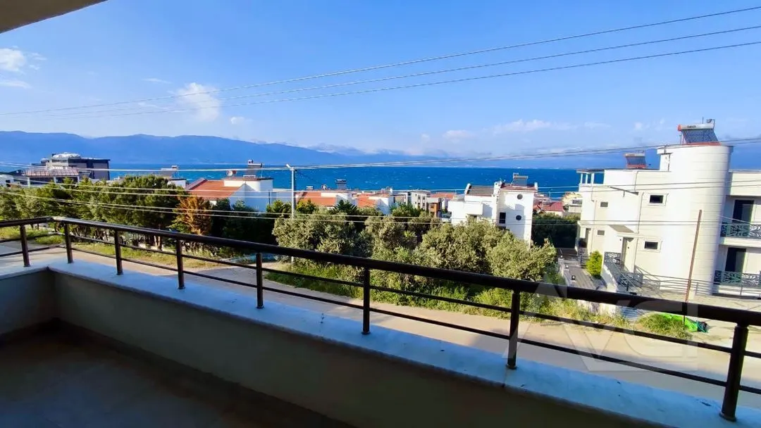 AVCI'DAN PELİTKÖY'DE DENİZE 100MT DENİZ MANZARALI 4+2 VİLLA