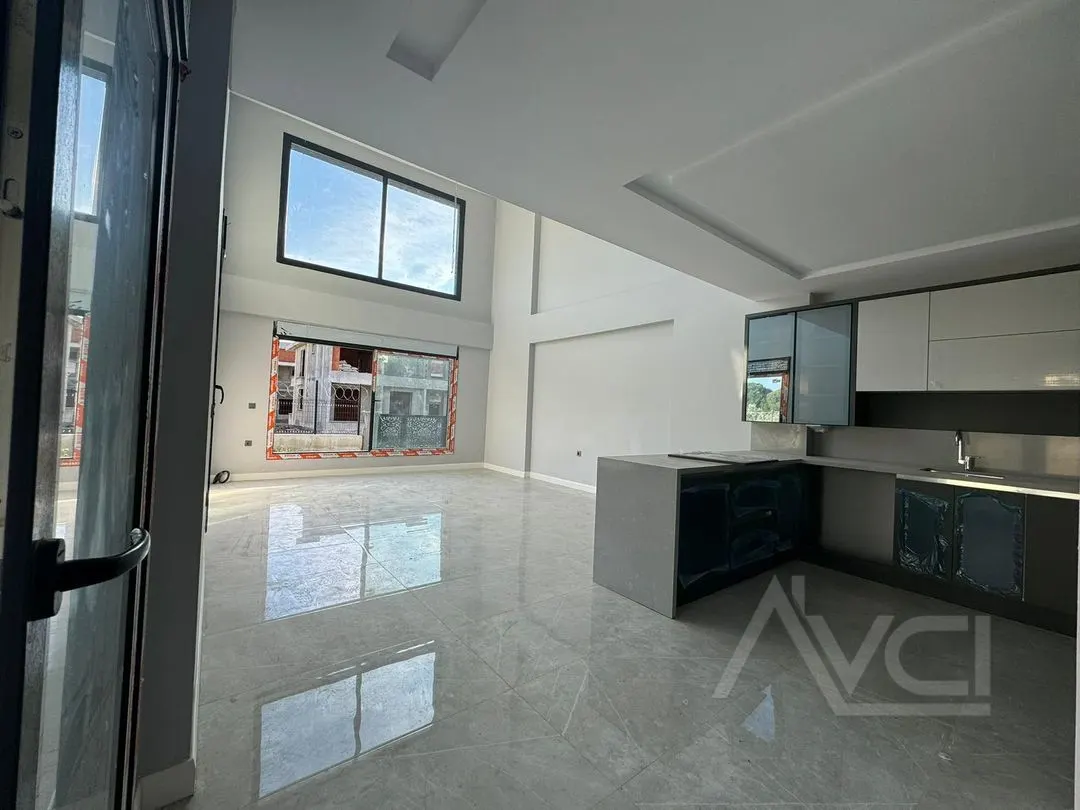 AVCI’DAN 400 M2 ARSA İÇİNDE 5+1 LOFT HAVUZLU VİLLA