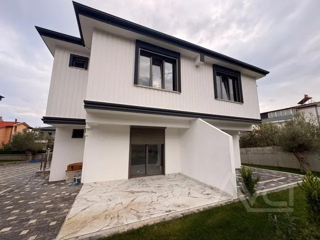 AVCI’DAN KÜÇÜKKUYUDA 3+1  İkiz
