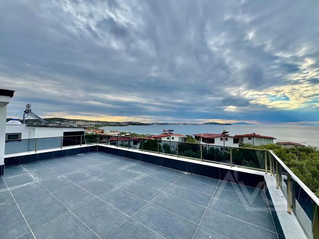 AVCI’DAN DENİZE 100MT DENİZ MANZARALI TAM MÜSTAKİL VİLLA