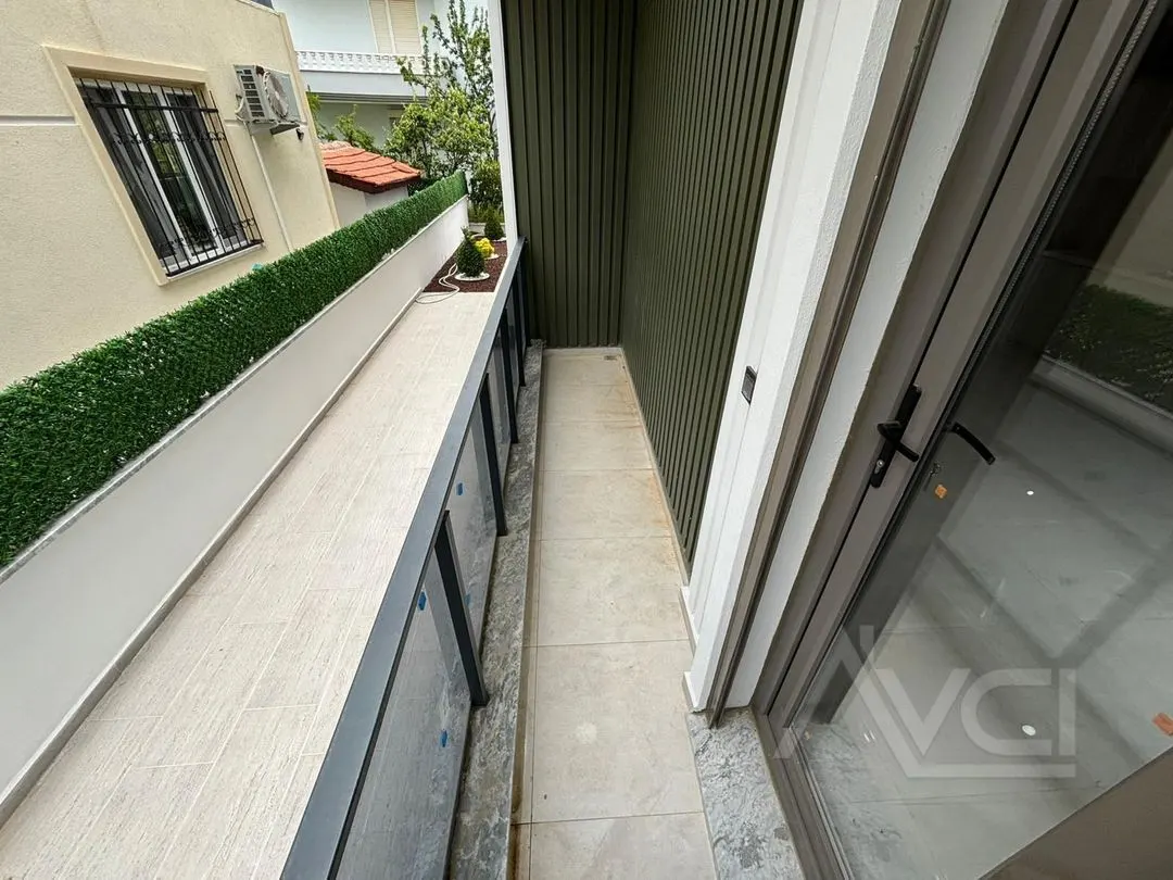 AVCI’DAN TAHTAKUŞLAR’DA DENİZE 50 MT TEK MÜSTAKİL GİRİŞTE ODALI