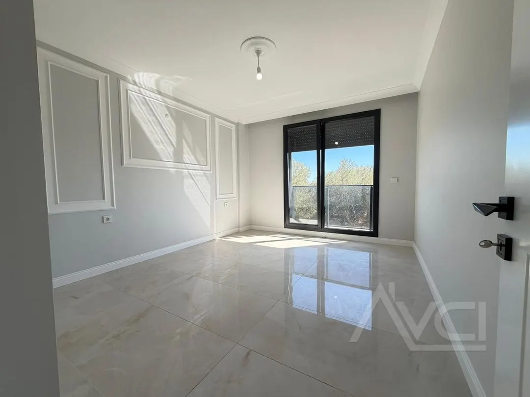 AVCI’DAN ALTINOLUK’TA 270M2 NET ÇOK GENİŞ 4+1 DENİZ MANZARALI