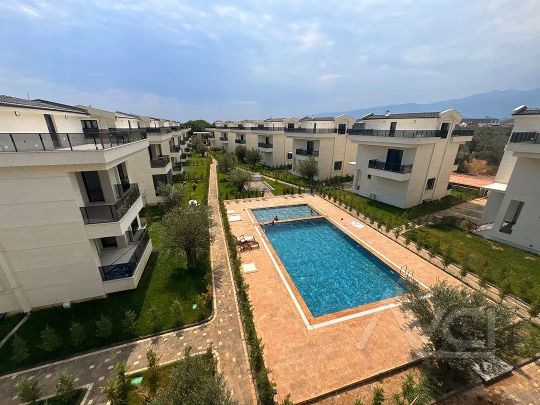 AVCI’DAN 5+1 SAUNALI HAMAMLI SİTE İÇİ ORTAK HAVUZLU OTOPARKLI LÜKS VİLLA