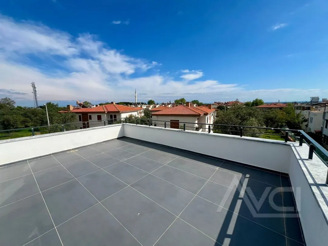 AVCI’DAN DENİZE 300MT HAVUZLU GÜVENLİKLİ GİRİŞTE ODALI 6+1