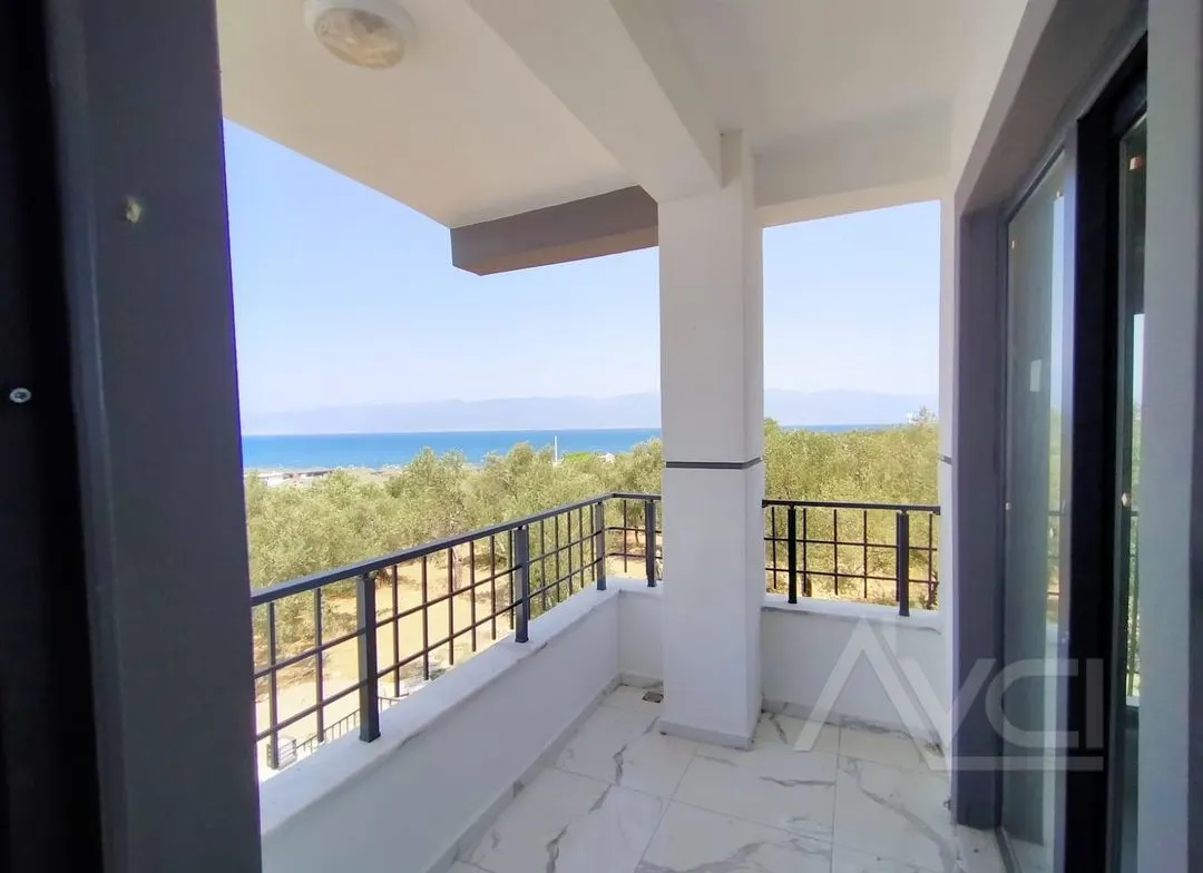 AVCI’DAN TAM MÜSTAKİL DENİZ MANZARALI 275M2 ARSALI VİLLA