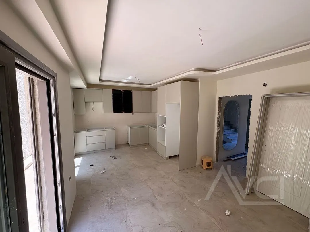 AVCI’DAN KIZILKEÇİLİDE 3+1 BİTİŞİK NİZAM ORTAK HAVUZLU KAPALI OTOPARKLI VİLLA