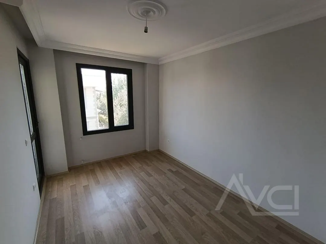 AVCI’DAN GÜRE YOL ALTINDA DENİZE 300MT SIFIR VİLLA