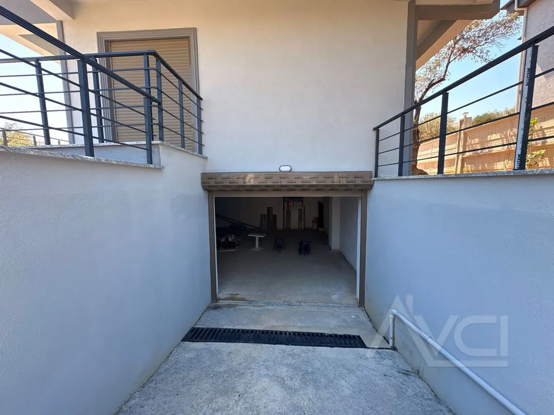 AVCI’DAN 400M2 ARSA İÇERİSİNDE ÖZEL OTOPARKLI 3+1 VİLLA