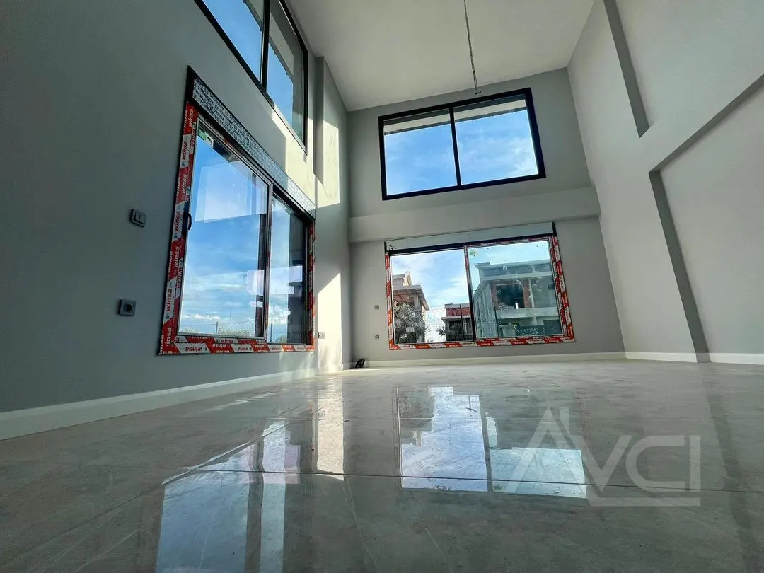 AVCI’DAN 400 M2 ARSA İÇİNDE 5+1 LOFT HAVUZLU VİLLA