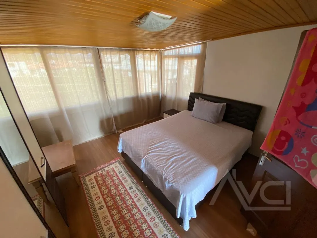 FENERDE DENİZE SIFIR 300M2 ARSA TAM MÜSTAKİL 5+1 VİLLA