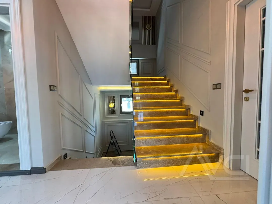 AVCI’DAN YOL ALTI 400 M2 ARSALI MÜSTAKİL HAVUZLU 6+1 VİLLA