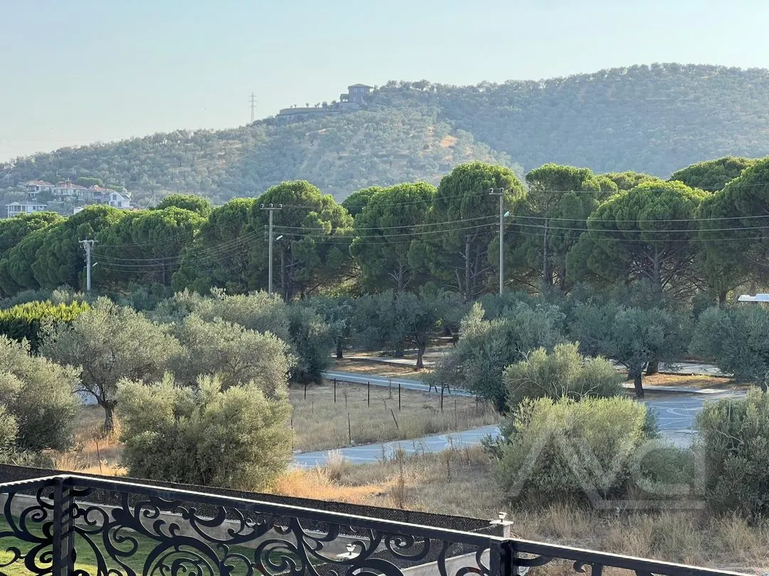 AVCI’DAN 300 M2 ARSA 4 TARAFI BAHÇE YÜRÜYÜŞ YOLU CEPHELİ TAM MÜSTAKİL