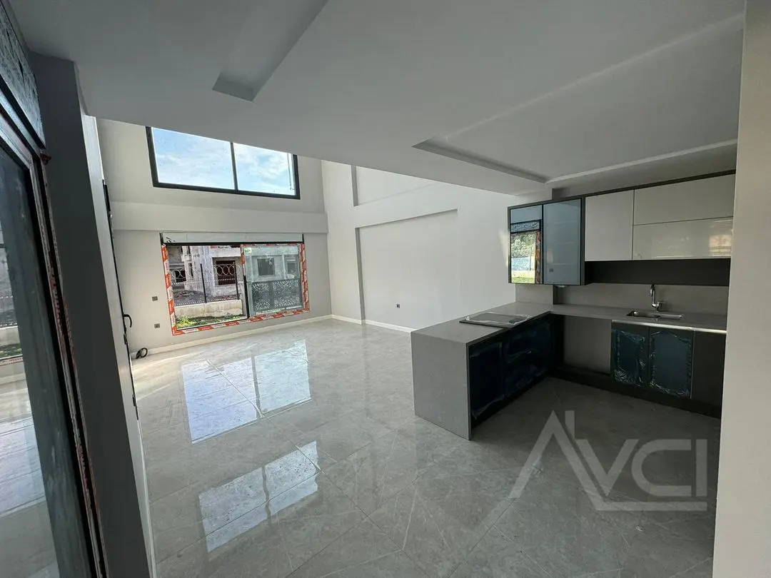 AVCI’DAN 400 M2 ARSA İÇİNDE 5+1 LOFT HAVUZLU VİLLA