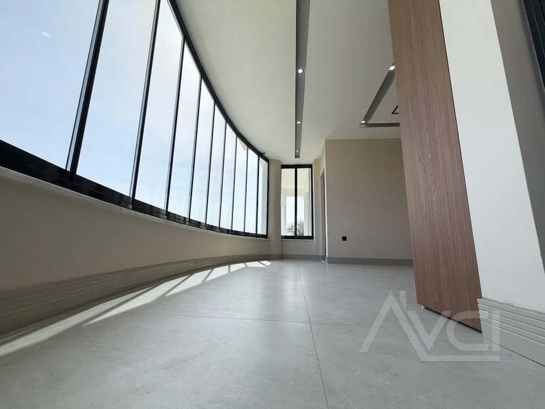 AVCI’DAN ALTINOLUKTA 700M2 İÇERİSİNDE BEYAZ KONAK