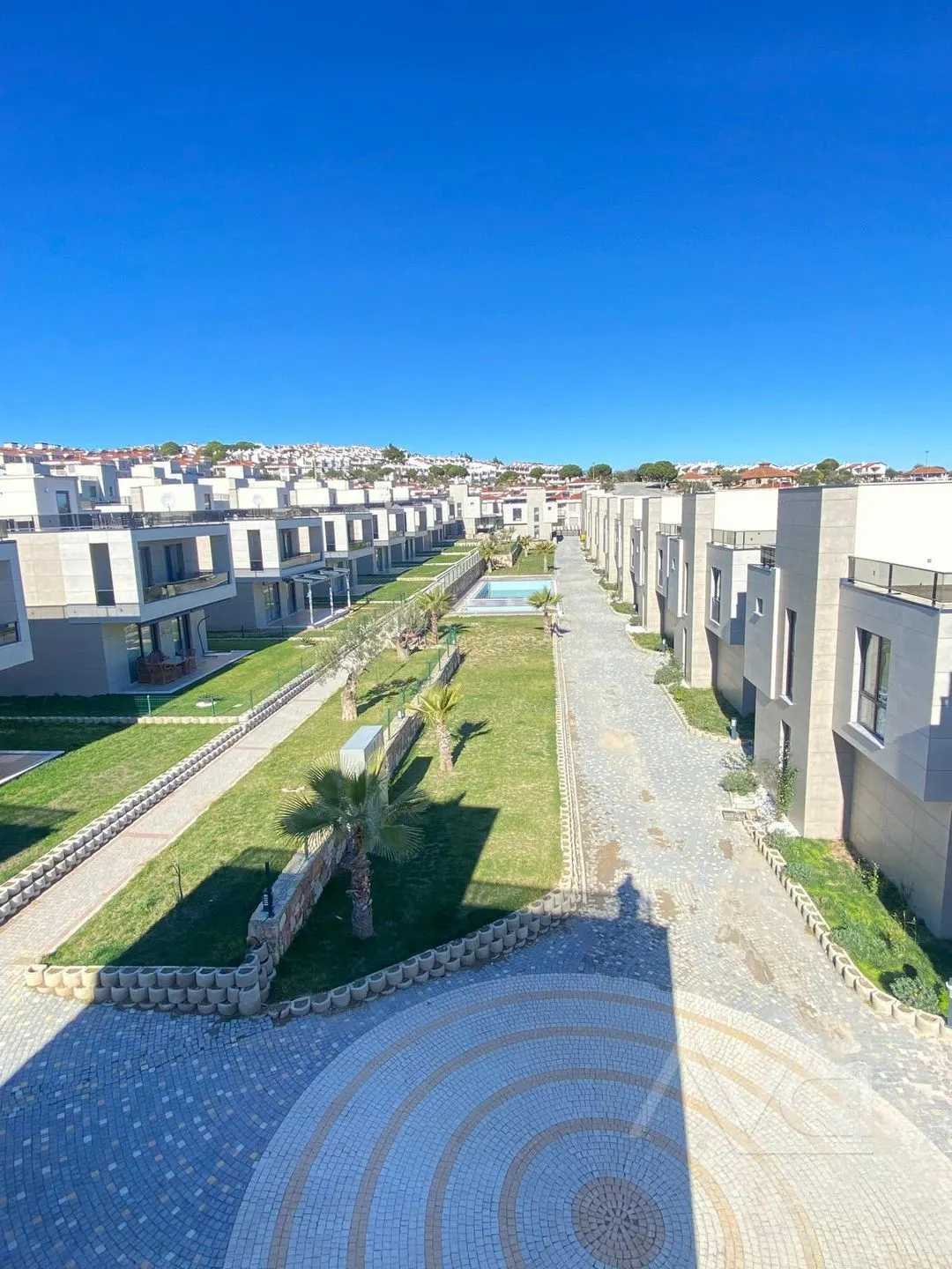 AVCI’DAN İNTALAND SEVGİ KÖYÜNE 300MT TAM MÜSTAKİL 2 HAVUZLU SİTE