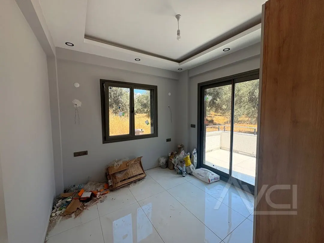 AVCI’DAN 3+1 DENİZ MANZARALI GİRİŞTE ODALI 350M2 İÇESİNDE PELİTKÖY’DE TEK MÜSTAKİL