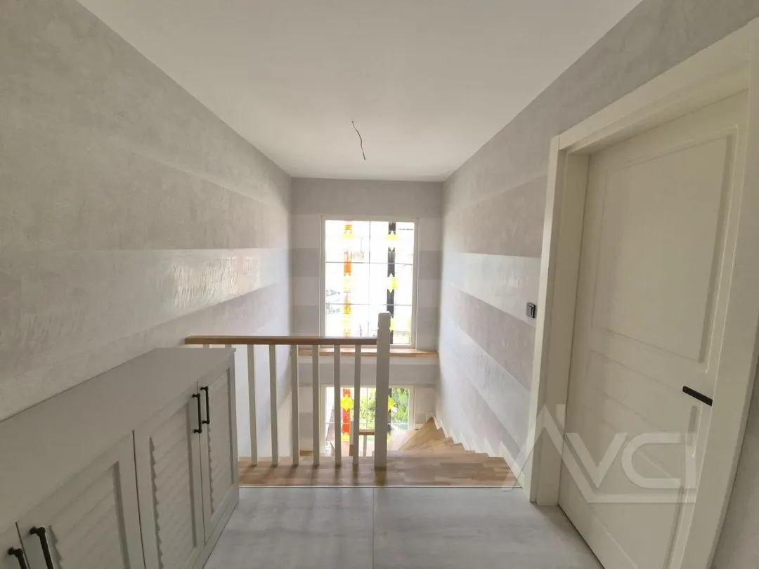 AVCI’DAN CUNDA’DA DENİZE 50MT 400M2 ARSALI MÜSTAKİL VİLLA