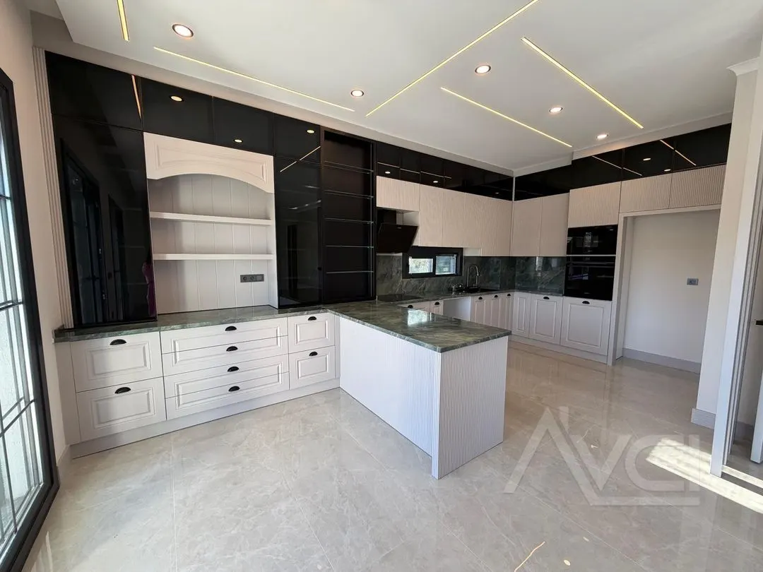 AVCI’DAN 700M2 ARSA İÇİNDE MÜSTAKİL HAVUZLU VİLLA
