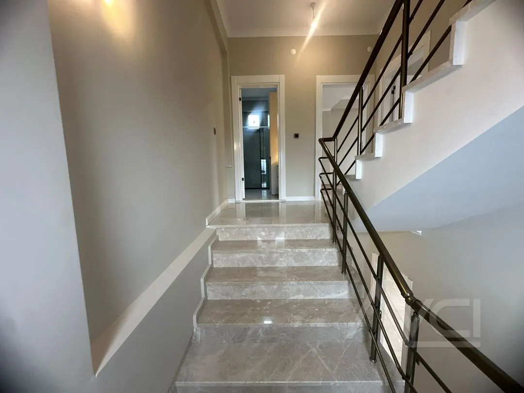 AVCI’DAN GÜRE’DE DAİRE FİYATINA SIFIR TERASLI 3+1 VİLLA