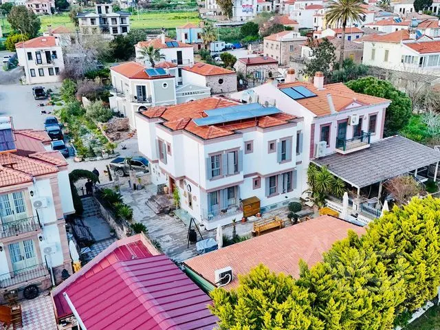AVCI’DAN CUNDA SAHİLE 50MT 11 ODALI AKTİF TAŞ OTEL