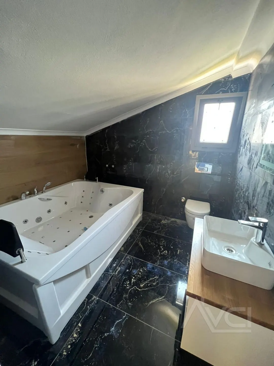 AVCI’DAN 660M2 ARSALI MÜSTAKİL HAVUZLU DENİZ MANZ VİLLA