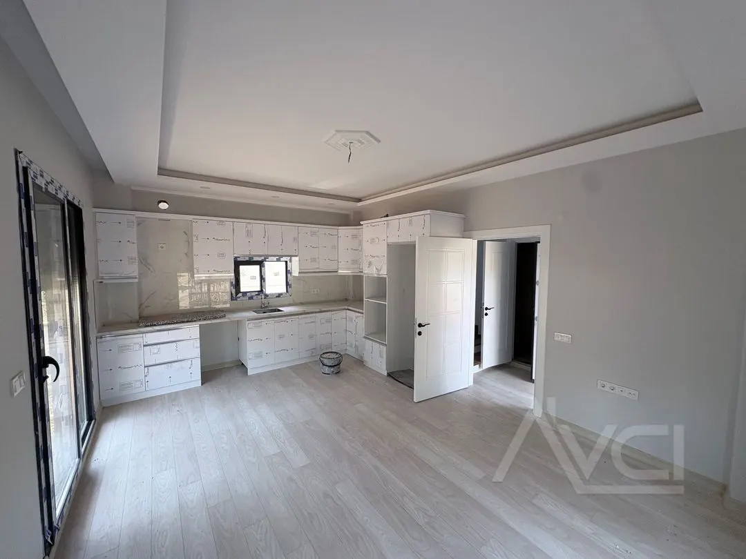 AVCI’DAN KÜÇÜKKUYUDA DOĞA MANZARALI 2+1 VİLLA