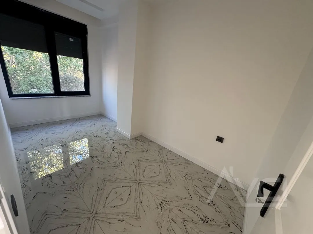 AVCI’DAN MIHLI’DA DENİZE 250MT MÜSTAKİL VİLLA