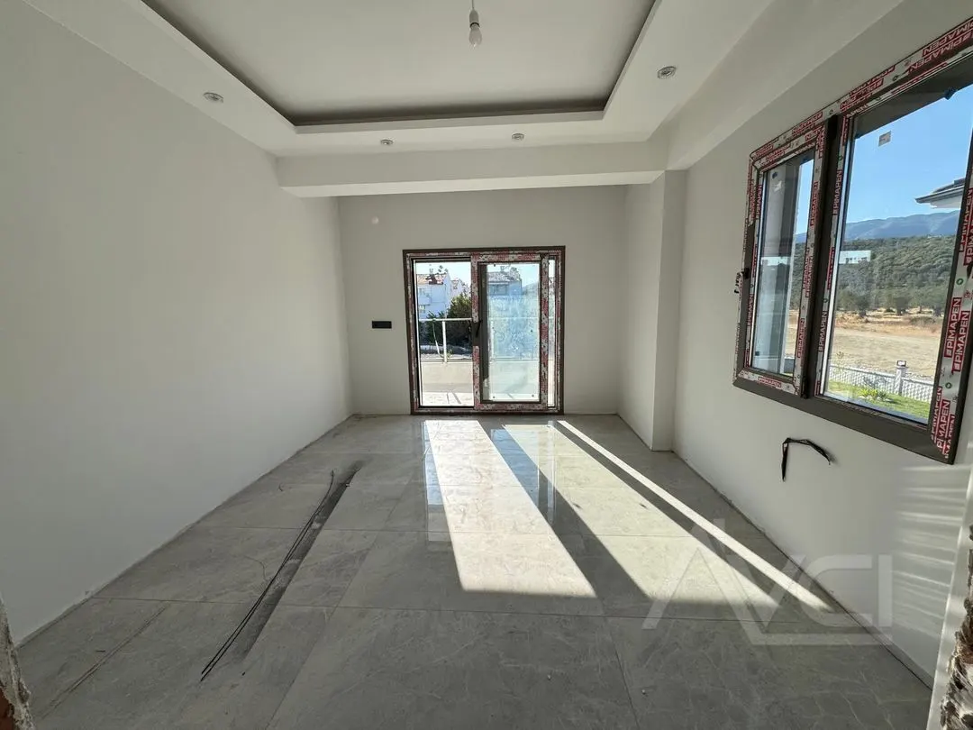 AVCI’DAN GÜRE-AKÇAY ARASI 600M2 ARSA MÜSTAKİL HAVUZLU LÜKS VİLLA