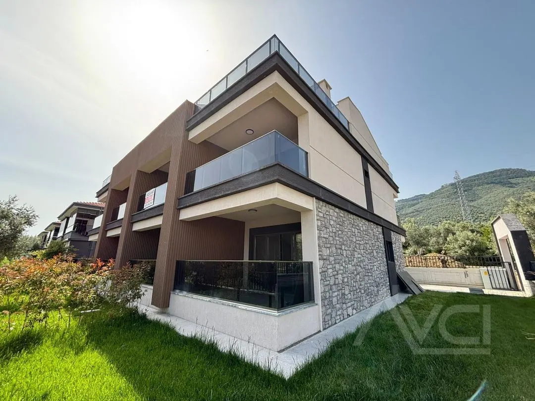 AVCI’DAN ALTINOLUK’TA DAİRE FİYATINA 3+1 VİLLA