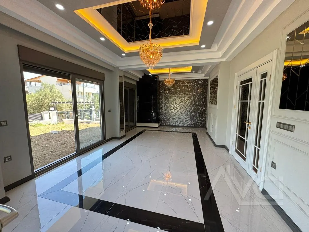 AVCI’DAN YOL ALTI 400 M2 ARSALI MÜSTAKİL HAVUZLU 6+1 VİLLA
