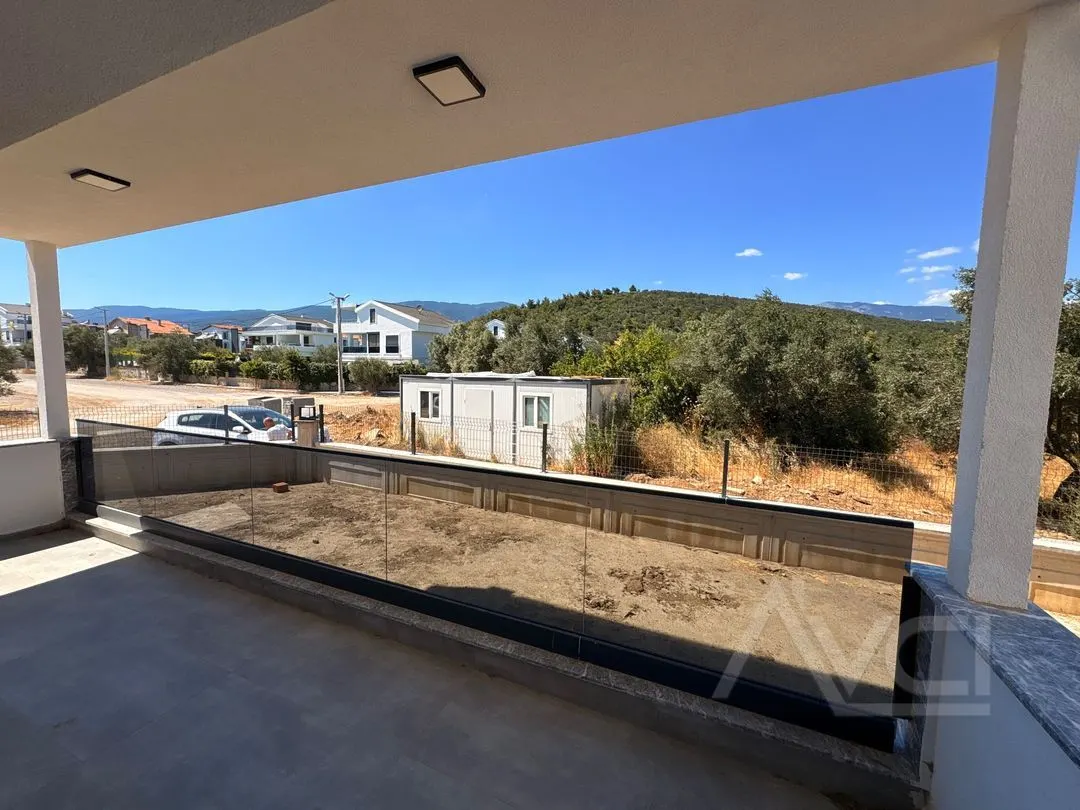 AVCI’DAN GÜREDE MÜSTAKİL 5+2 GİRİŞTE ODALI 300M2 OTURUMLU VİLLA