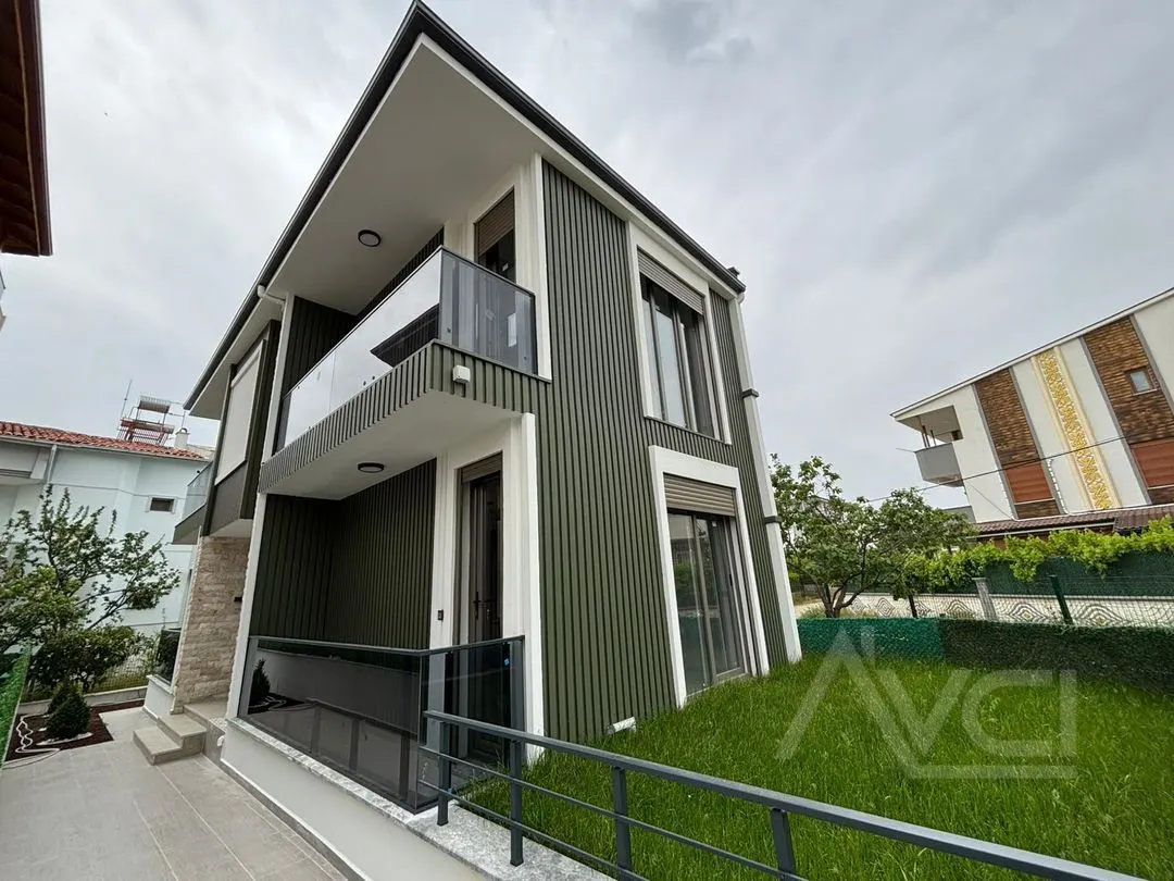 AVCI’DAN TAHTAKUŞLAR’DA DENİZE 50 MT TEK MÜSTAKİL GİRİŞTE ODALI
