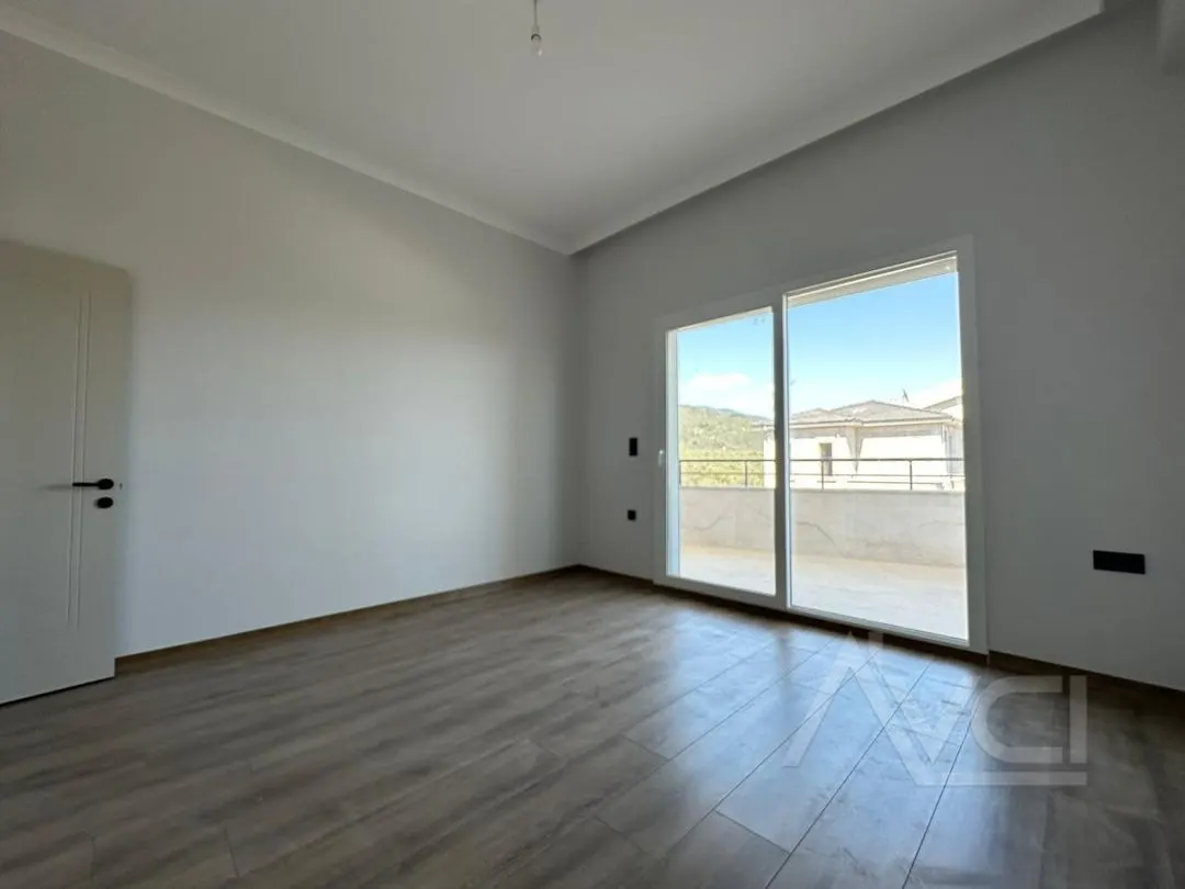 AVCI’DAN GÜRE’DE 4+1 TERASLI BAHÇELİ VİLLA
