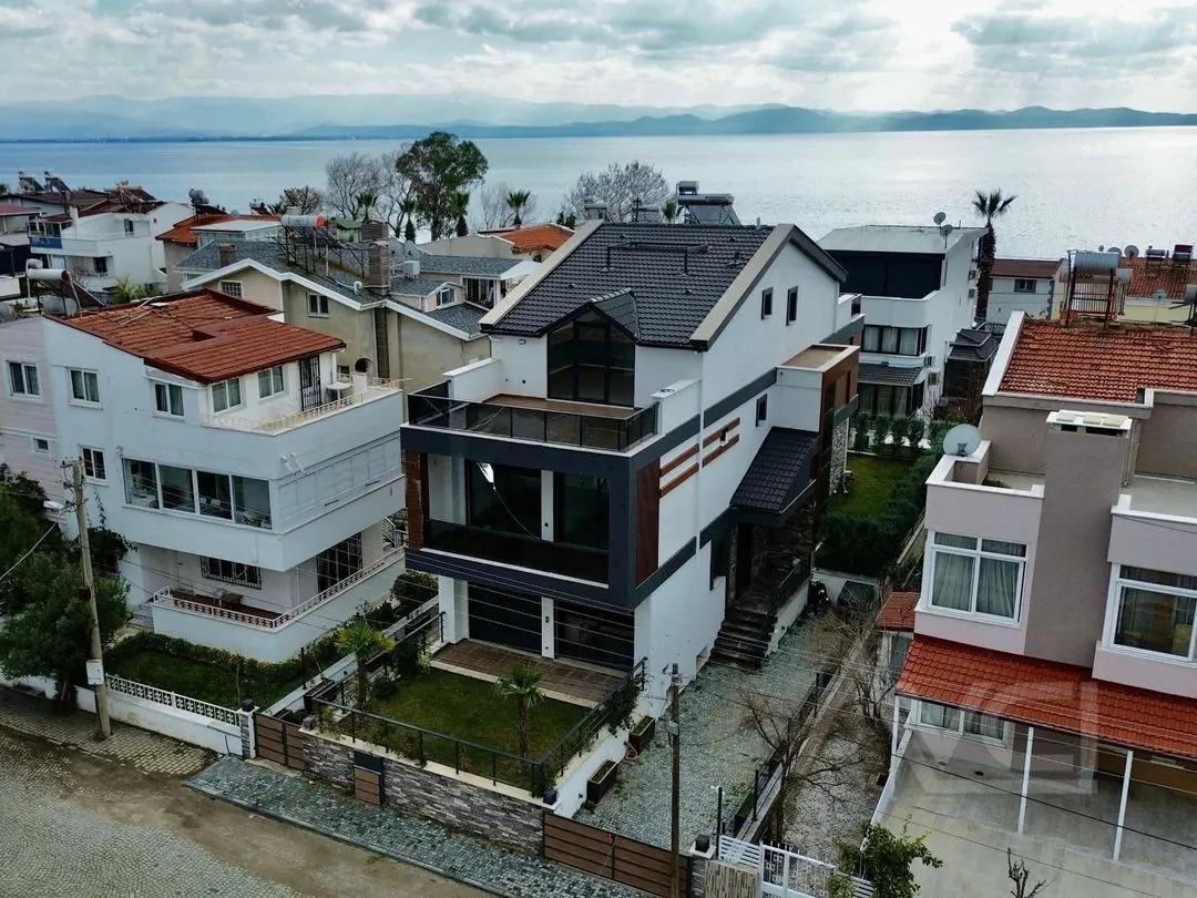 AVCI’DAN AKÇAY YENİMAHALLEDE 5+1 DENİZE 50METRE