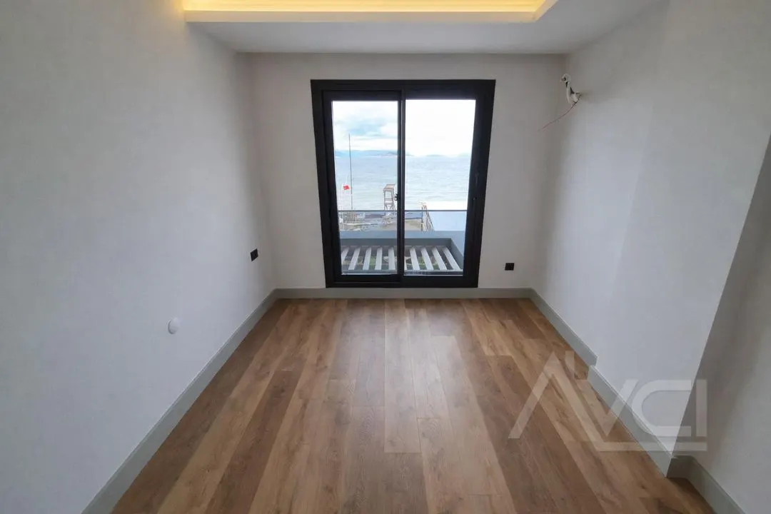 AVCI’DAN CUNDA’DA DENİZE SIFIR LÜKS AKILLI VİLLALAR